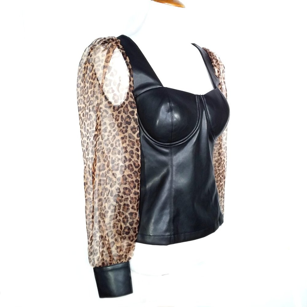 NEW Andrew Marc New York Faux Leather Bustier Top Cheetah Sleeves Size Small - Picture 2 of 6